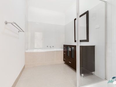 2 / 55 Walls Road, Werribee