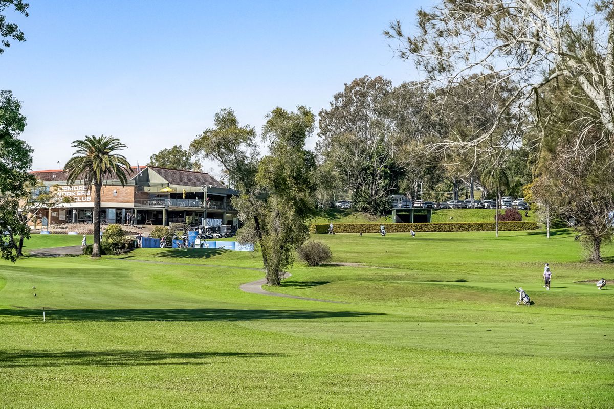 16 Eden Place, Girards Hill