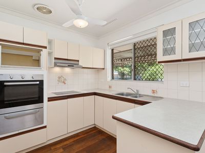 132 West Road, Bassendean