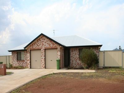 2 / 2 Lynne Court, Oakey