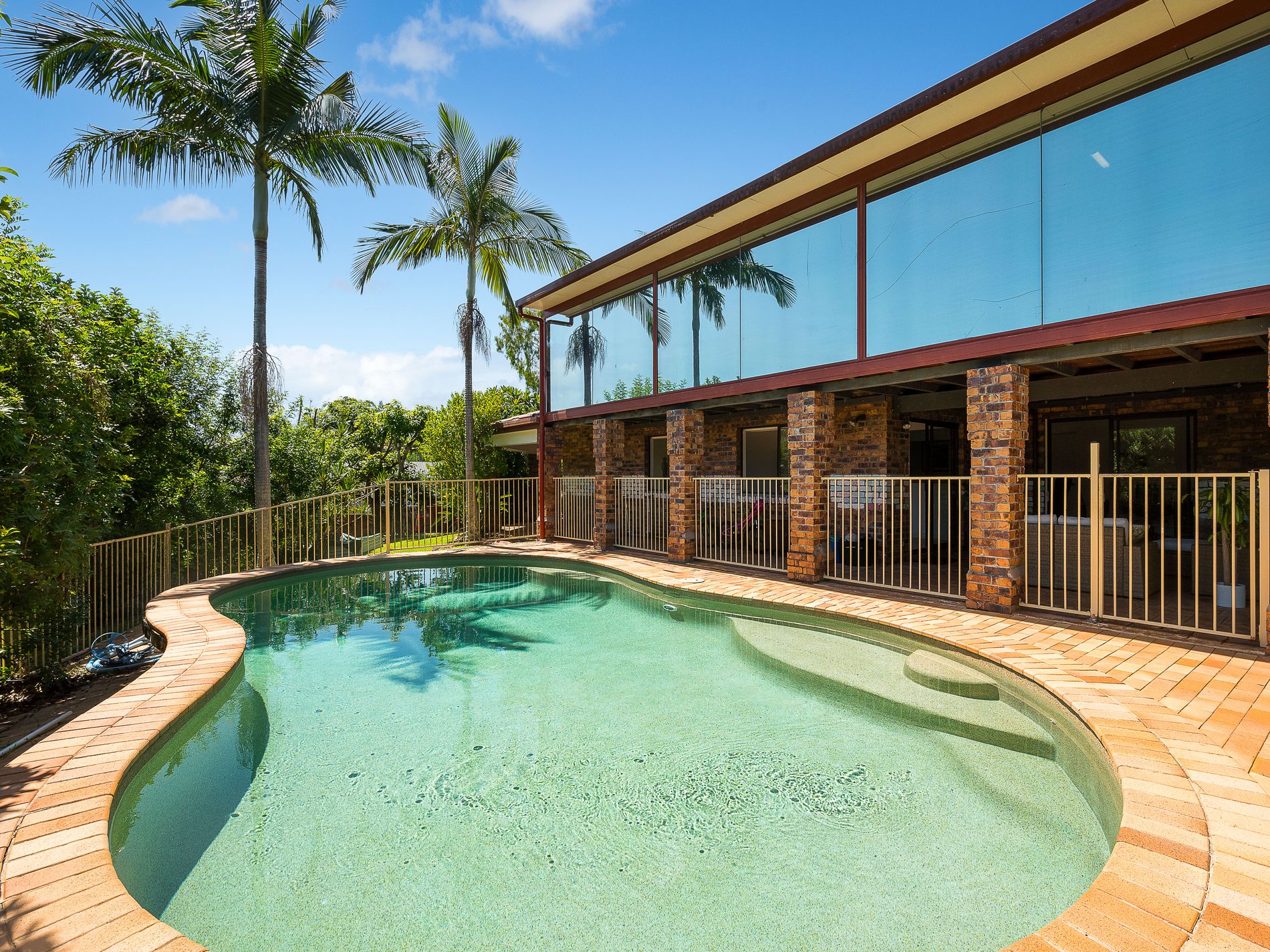 5 Court, Kenmore 4069 Real Estate