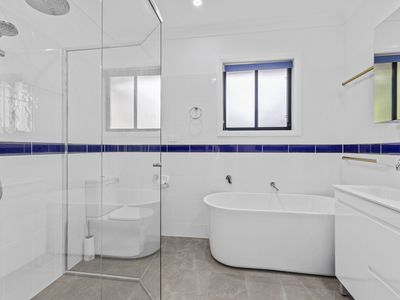 11 Sundeck Avenue, Hawks Nest