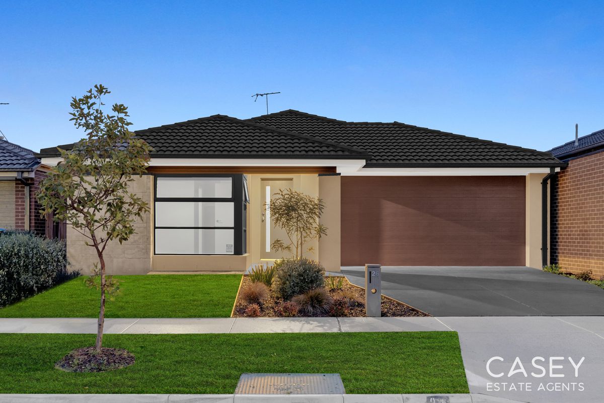 Exquisite Family Home in Cranbourne East's Aurum Estate