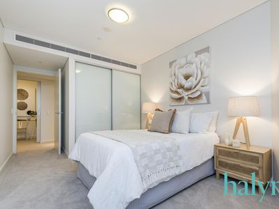 906 / 21 Bow River Crescent, Burswood
