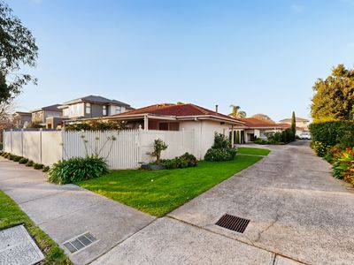 1 / 13 Graham Road, Carrum