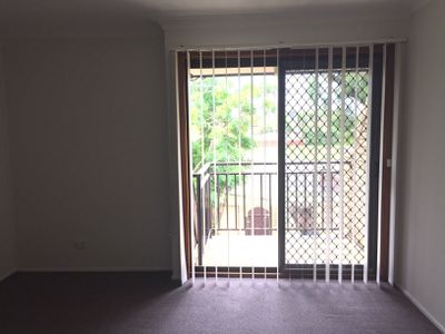 5 / 2 Blackbutt Way, Barrack Heights