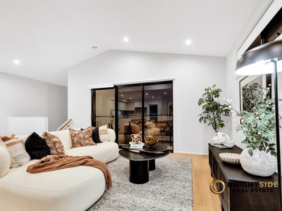 19  Locanda Walk, Clyde North