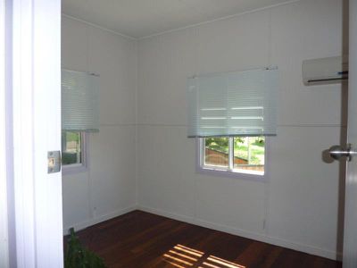 8 TOWERS STREET, Grand Secret