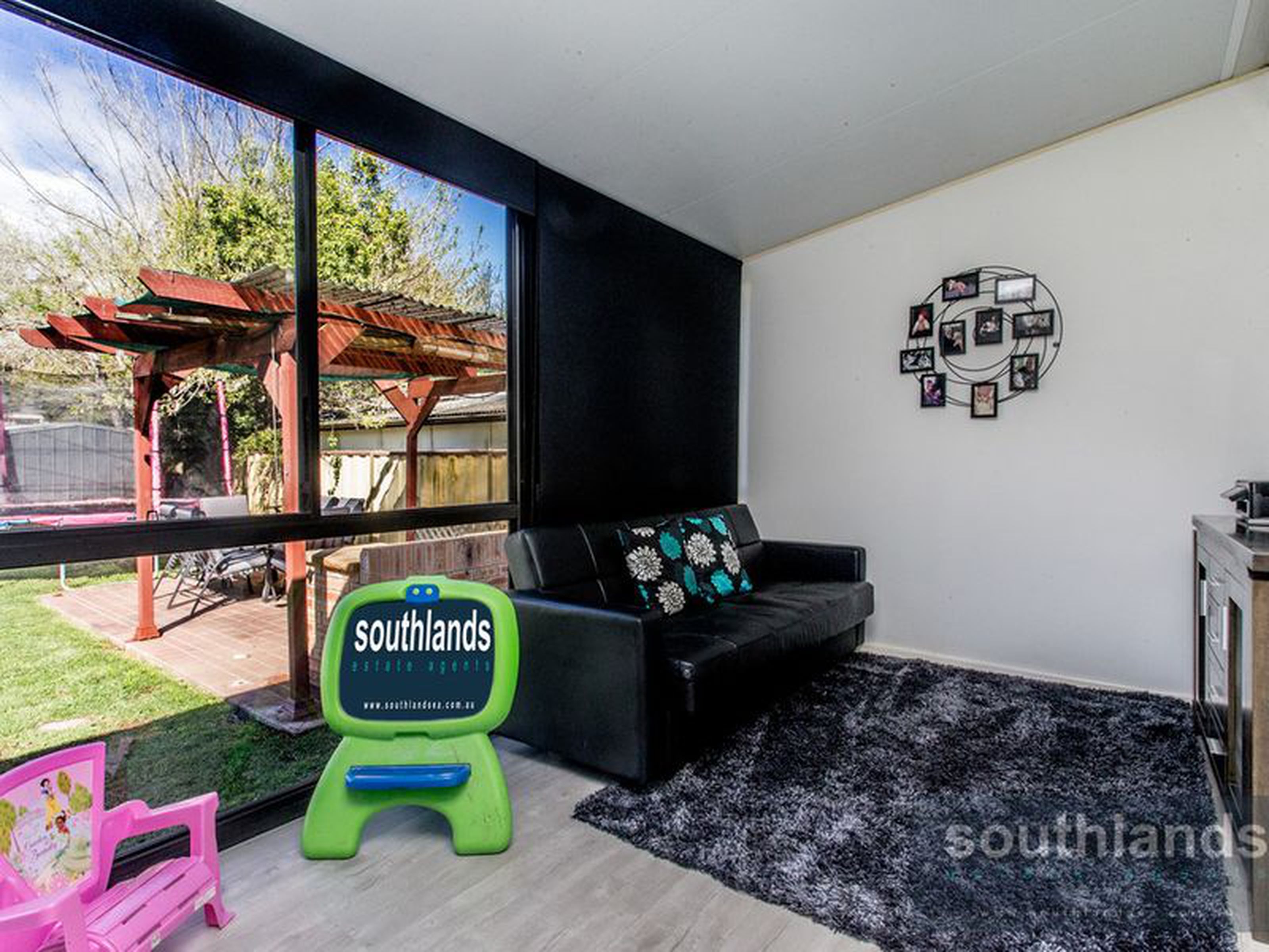 4 Anthony Cres, KINGSWOOD