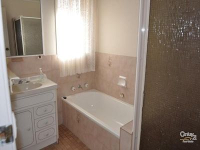 196 Cobra Street, Dubbo