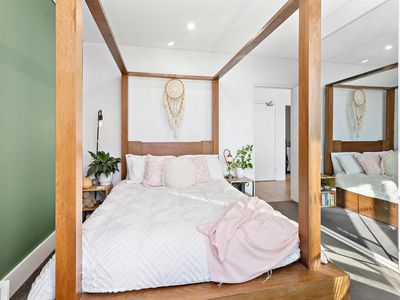 801 / 49 Denison Street, Wollongong