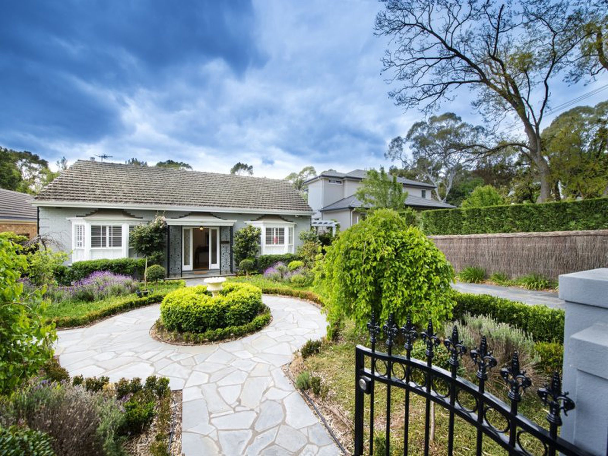 17 Garden Ave, Burnside