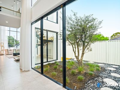 8 Lister Avenue, Cabramatta West