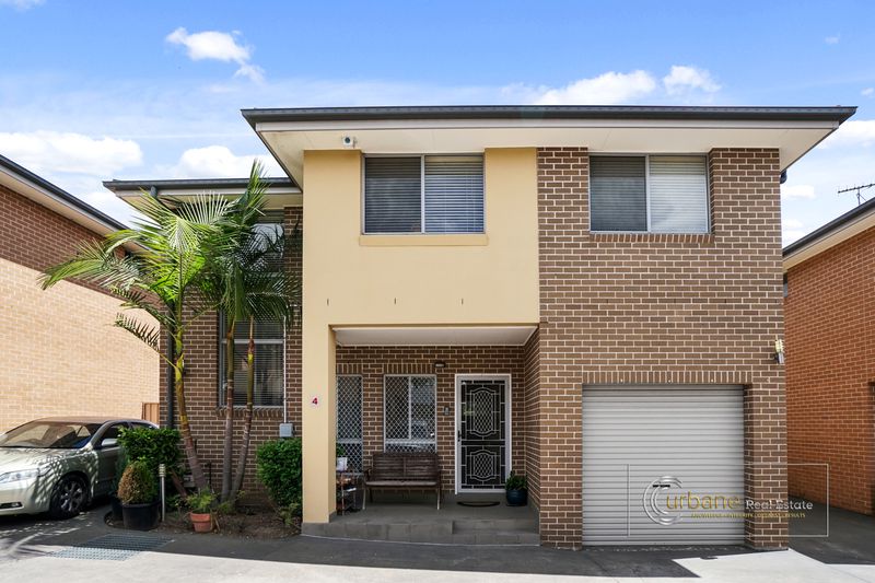 4 / 61 Portico Parade, Toongabbie