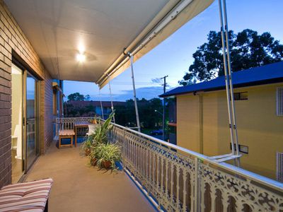 2 / 9 Waverley Road, Taringa