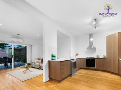 104 Foxwood Drive, Point Cook