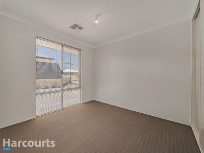 8 Bunker Crescent, Yanchep