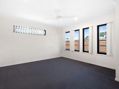 124 / 370 Gainsborough Drive, Pimpama