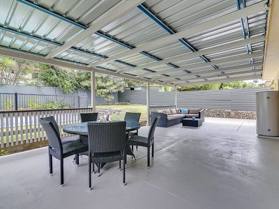 15 Kaniva Street, Rochedale South