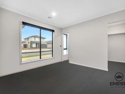 7 Amadeus Street, Clyde