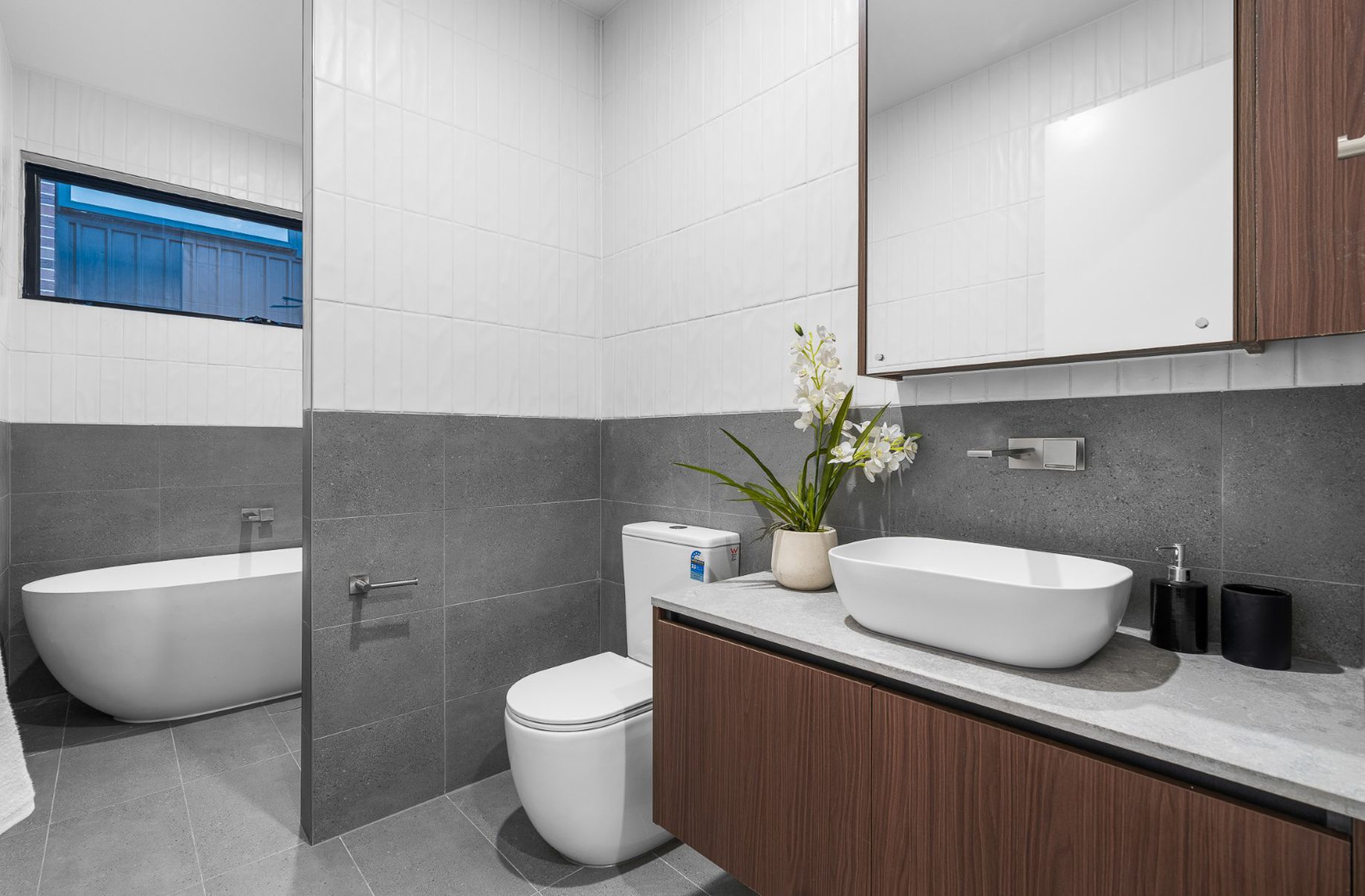 2 / 142-144 Warrigal Road, Camberwell