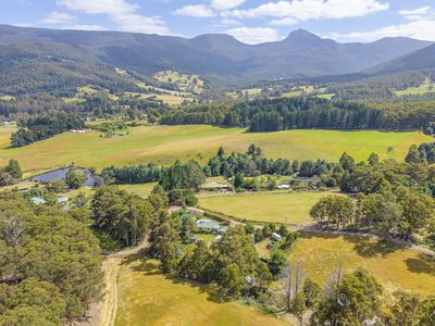 114 Gums Road, Mountain River