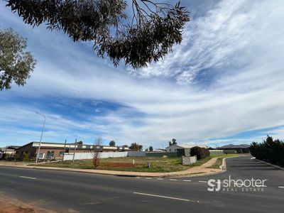 51 Violet Circuit, Dubbo