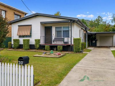 30 Freeburgh Avenue, Mount Beauty
