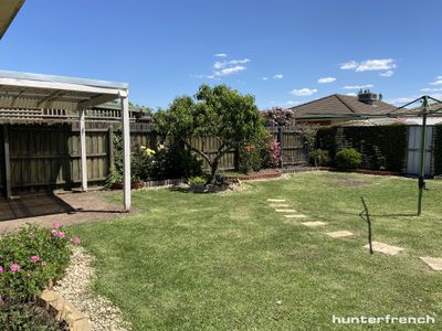 8 Weaver Court, Altona Meadows