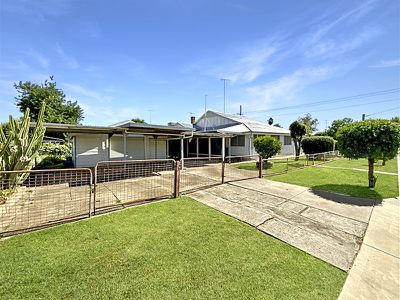 48 Grenfell Street, Forbes