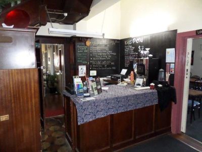 54 Federal St ( Royal Hotel Freehold), Rainbow