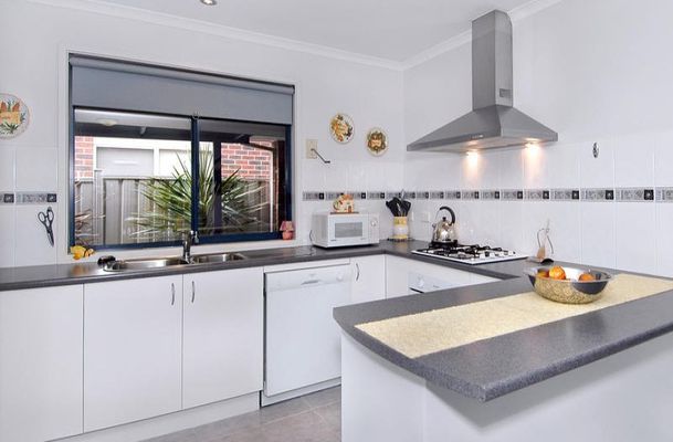 6 Sage Hills Place, Craigieburn