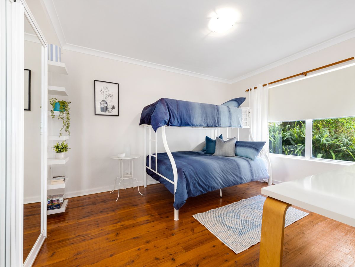 11 Hillcrest Avenue, North Narooma