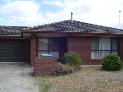 2 / 46 Burke Street, Werribee