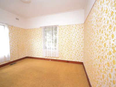 14 Mountain Avenue , Mount Beauty