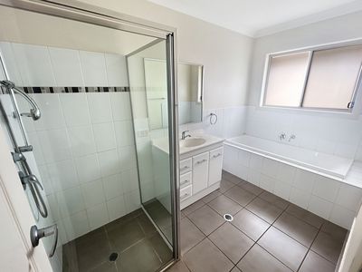 2 Volta Avenue, Dubbo