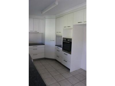8 Laguna Court, Urangan