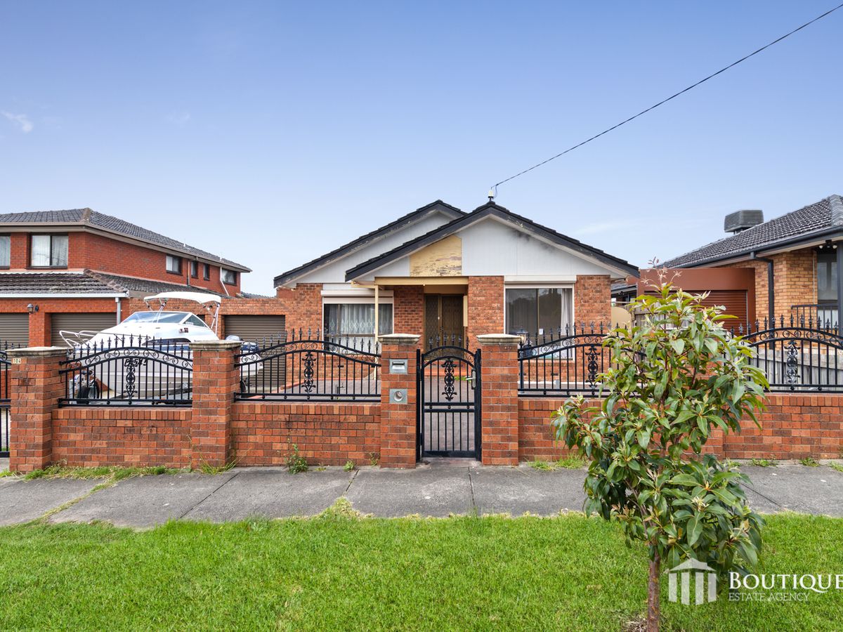 104 Bellbrook Drive, Dandenong North