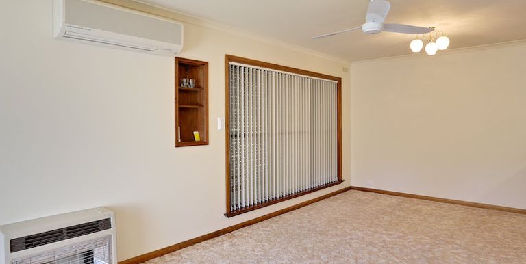 2 / 68 Kirkland, Euroa
