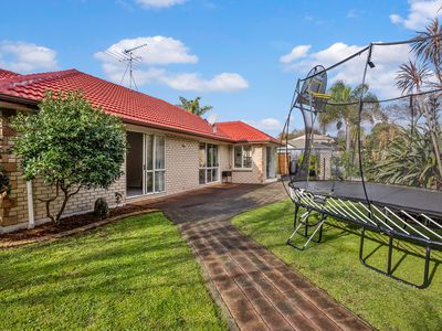 16 Semillon Avenue, Henderson