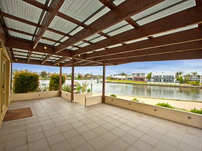 7 Lagoon Place, Patterson Lakes