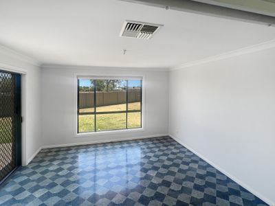 26 Ken Mcmullen Place, Dubbo