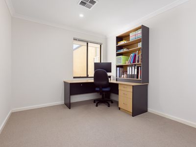 9D Rodsand Circuit, Ellenbrook