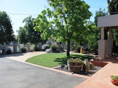 100 Farnsworth Street, Castlemaine