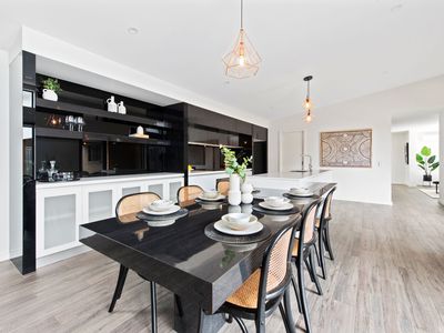 4 PIONEER PLACE, Thurgoona