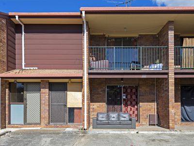 7 / 2 Heather Street, Logan Central