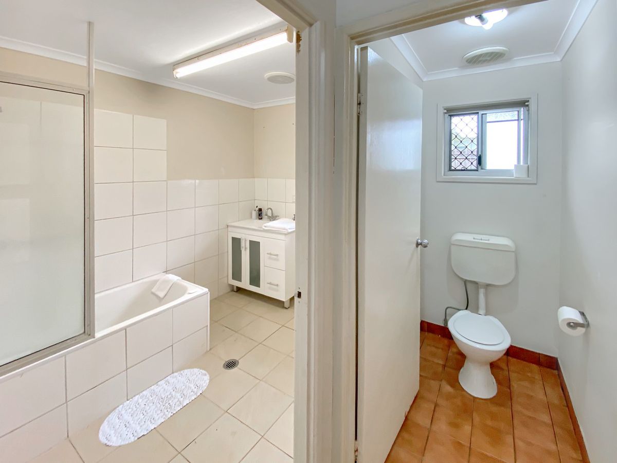 5 Larkin Close, Atherton