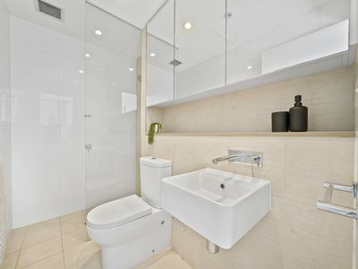105 / 6 Discovery Point Place, Wolli Creek