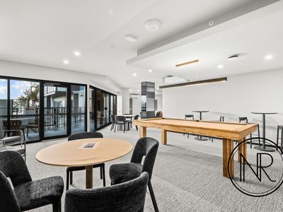 105 / 239 Great Eastern Highway, Belmont