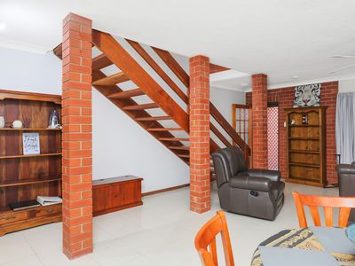 5 / 33 Scenic Highway, Cooee Bay